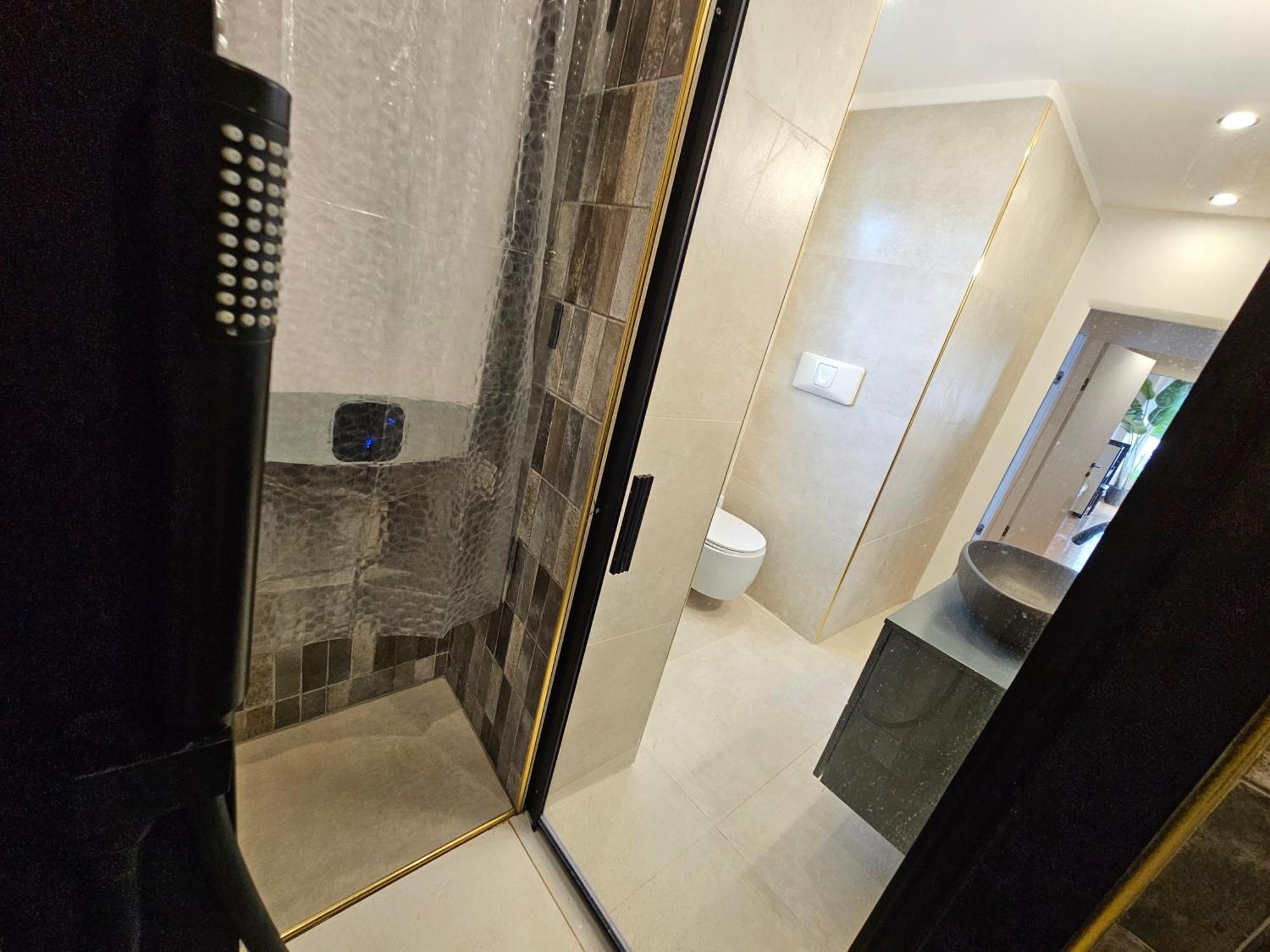 Exclusive Top Floor 2-Bedroom Flat Milaan Buitenkant foto