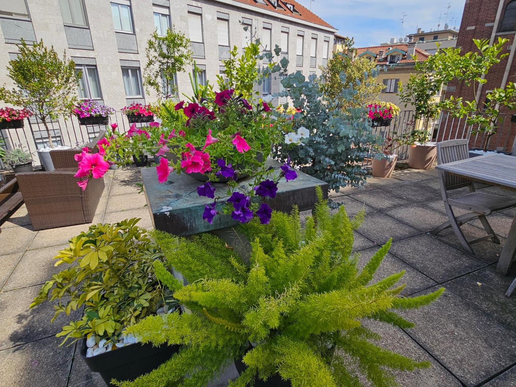 Exclusive Top Floor 2-Bedroom Flat Milaan Buitenkant foto